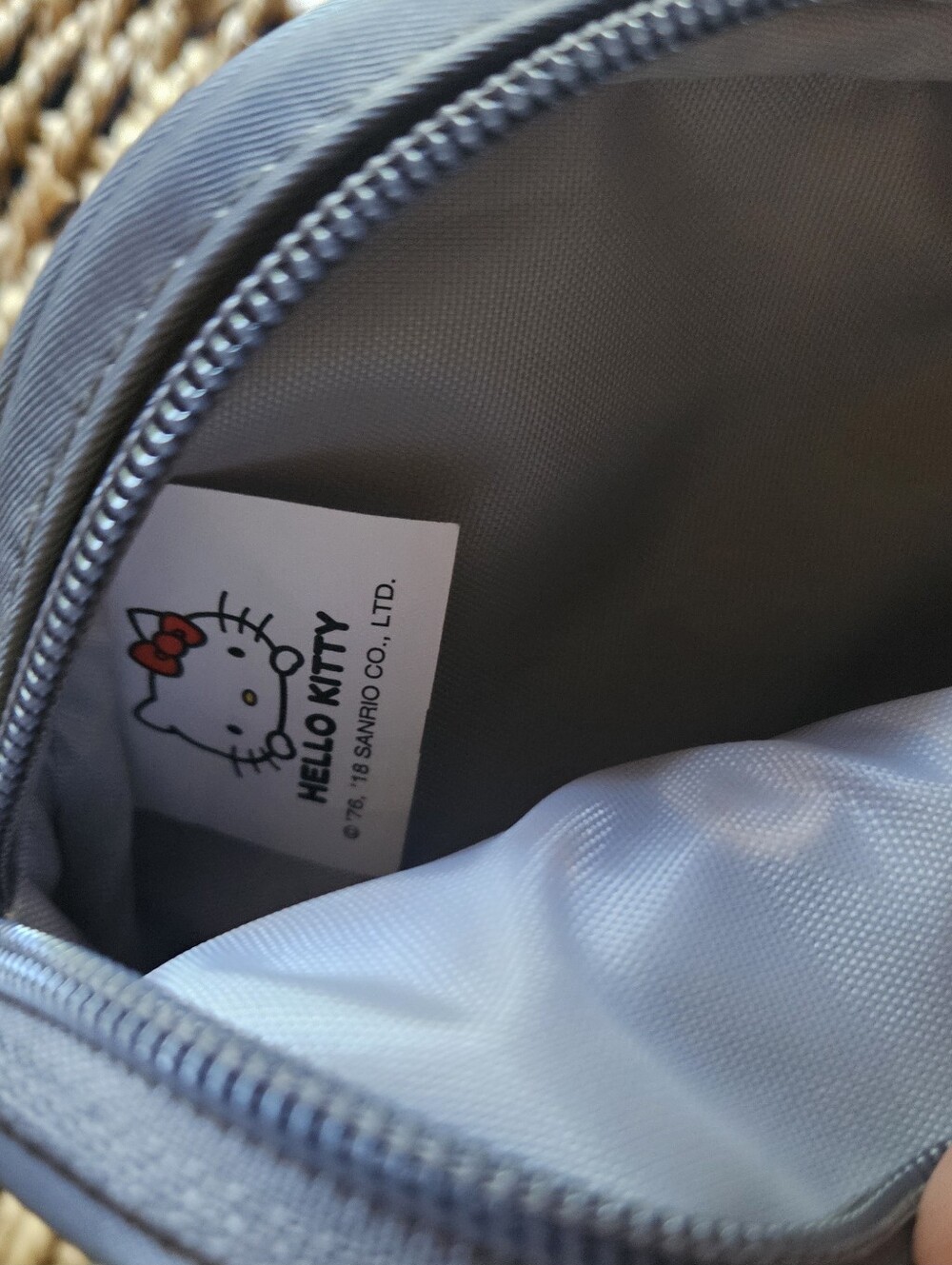 Hello Kitty Pouch/Purse (2018) - Picture 4 of 5